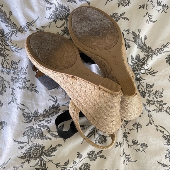 Apt 9 Espadrilles Wedge Shoes - Picture 4 of 4
